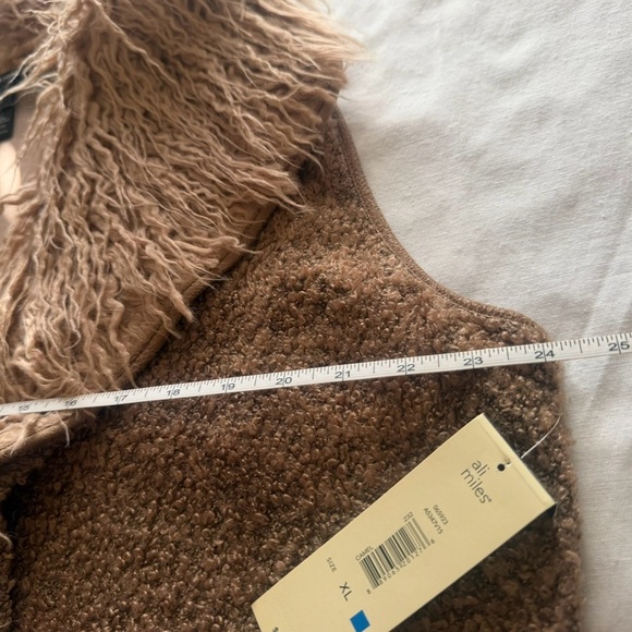 Ali Miles | Shaggy Faux Fur Vest | Size XL | NWT - Picture 4 of 5